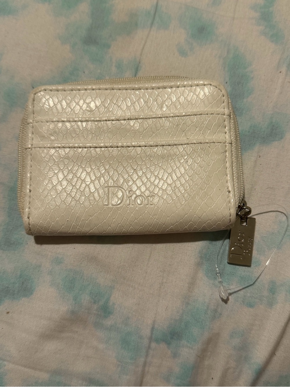 Dior White Textured Zip Card Case with Silver Logo Tag